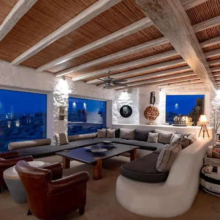 Eden's Embrace * Mykonos Town